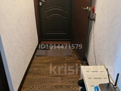 3-комнатная квартира · 48 м² · 4/5 этаж, мкр Айгуль, Гастелло 42 за 20 млн ₸ в Уральске