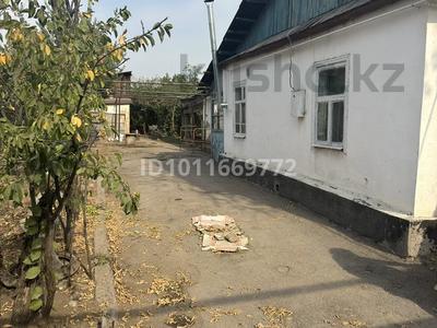 Жеке үй · 3 бөлме · 64 м² · 12 сот., Абай 79 — Возле Школы Асета Бейсеуова, бағасы: 12 млн ₸ в Каргалы (п. Фабричный)
