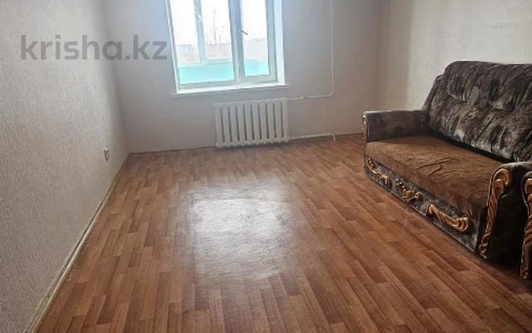 1-комнатная квартира · 41.8 м² · 5/9 этаж, мкр 4 за 13.8 млн ₸ в Уральске — фото 2