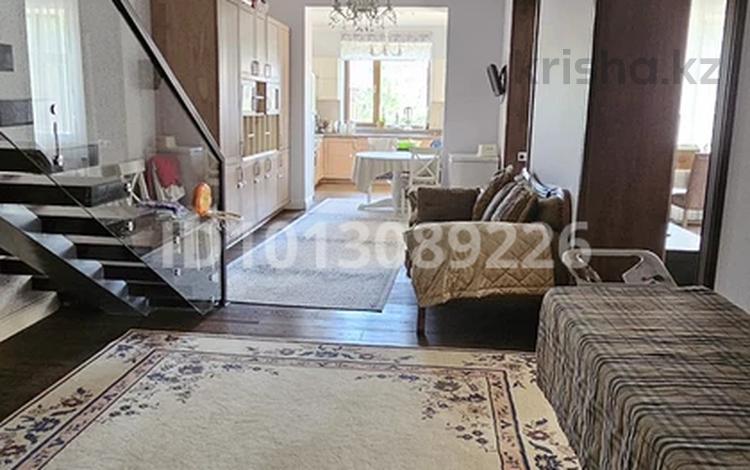 Часть дома · 4 комнаты · 200 м² · 4 сот., Инжир 6 за 260 млн ₸ в Астане — фото 2