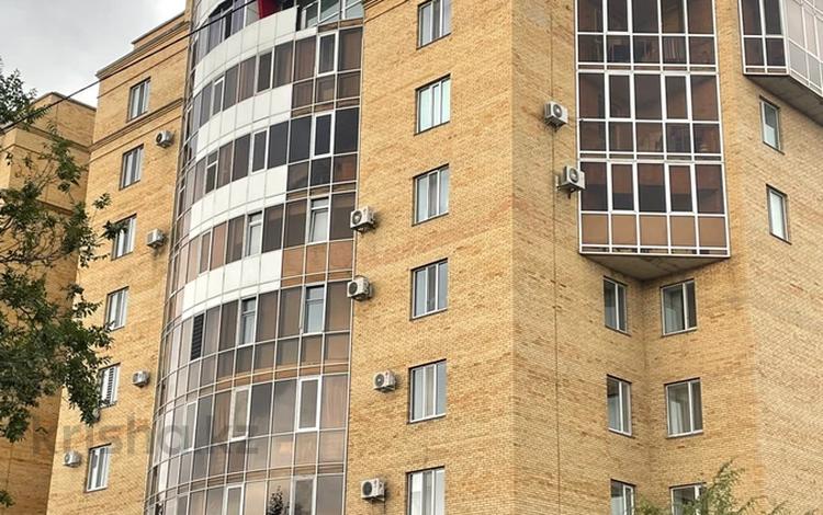 2-комнатная квартира · 90 м² · 5/9 этаж, мкр Новый Город, Тишбека Аханова за 400 000 ₸ в Караганде, Казыбек би р-н — фото 2