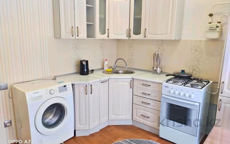 2-бөлмелі пәтер · 70 м² · 3/9 қабат, мкр Жана Орда 3, бағасы: 13 000 ₸ в Уральске — фото 3