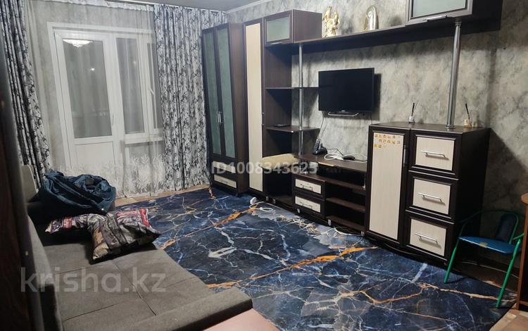 2-комнатная квартира · 65 м² · 2/5 этаж, мкр 16-й военный городок 172а — Суюнбая, рядом опорный пункт #93 за 200 000 ₸ в Алматы, Турксибский р-н — фото 2
