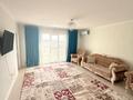 3-бөлмелі пәтер · 80 м² · 2/12 қабат, 11 улица 37/5 — Жаңа қалада барлық жағдайымен 3 бөлмелі квартира Обл акимат жанында теннисный центрге НИШ мектепке Тұран молл есу арнася конгресхол барлығына жақфн 11 көшеде жаңа қалада, бағасы: 14 900 ₸ в Туркестане — фото 3
