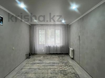 1-бөлмелі пәтер · 34 м² · 1/9 қабат, 4 мкр 10, бағасы: 13.5 млн ₸ в Уральске