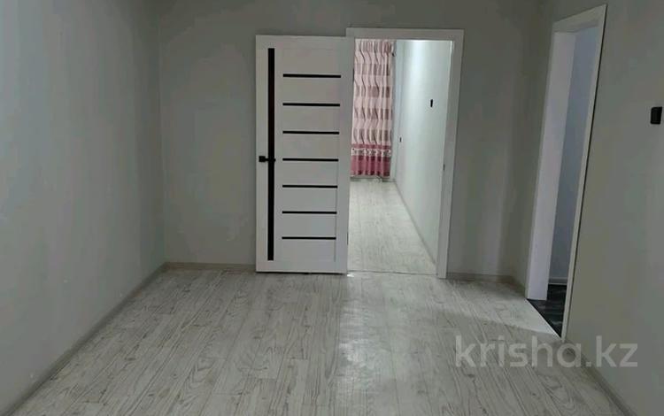 2-комнатная квартира · 46 м² · 1/4 этаж, 2микр 16 за 160 000 ₸ в Конаеве — фото 2