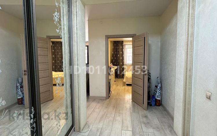 2-комнатная квартира · 72.3 м² · 7/17 этаж, Достык 138 за 85 млн ₸ в Алматы, Медеуский р-н — фото 2