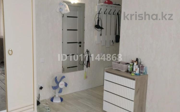 1-комнатная квартира · 30 м² · 5/5 этаж, Пришахтинск, Пришахтинск, 21й микрорайон 24/3 за 9.5 млн ₸ в Караганде, Алихана Бокейханова р-н — фото 2