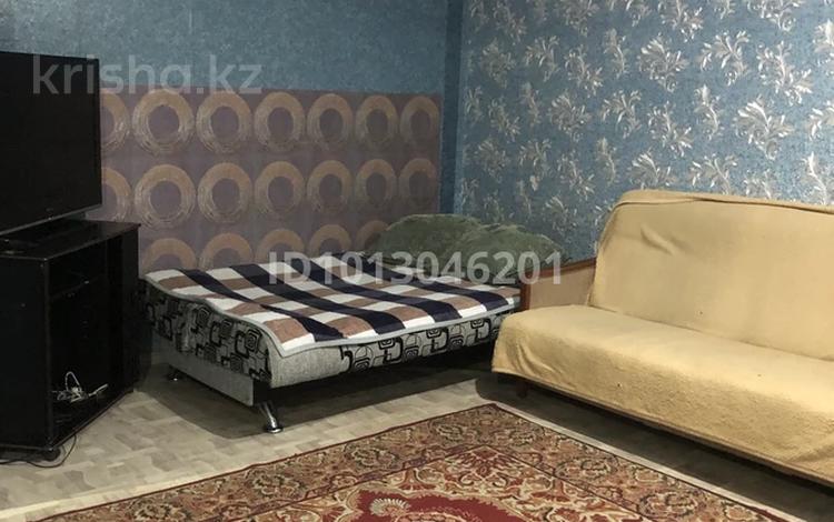 2-бөлмелі пәтер · 45 м² · 3/12 қабат, Казахстан 72 — Кабаньай батыра, бағасы: 2 500 ₸ в Усть-Каменогорске, Ульбинский — фото 2