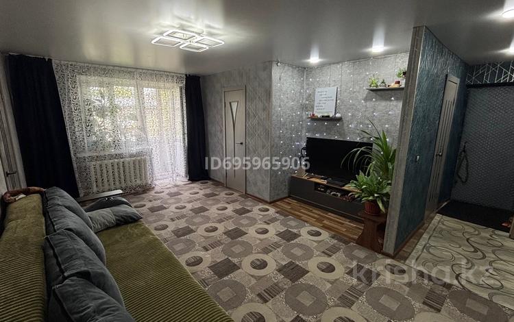 2-комнатная квартира · 44 м² · 5/5 этаж, Космонавтов 14 за 6.8 млн ₸ в Алтае — фото 2