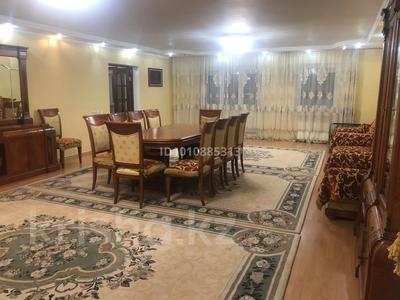 4-комнатная квартира · 150 м² · 2/5 этаж, Сатпаева 42 за 350 000 〒 в Атырау