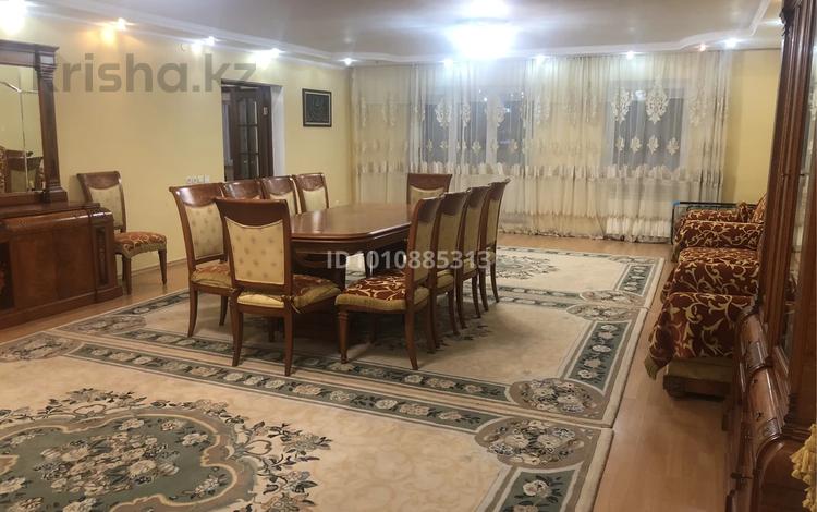4-бөлмелі пәтер · 150 м² · 2/5 қабат, Сатпаева 42 — Рядом с Дом Быта, бағасы: 330 000 ₸ в Атырау — фото 2
