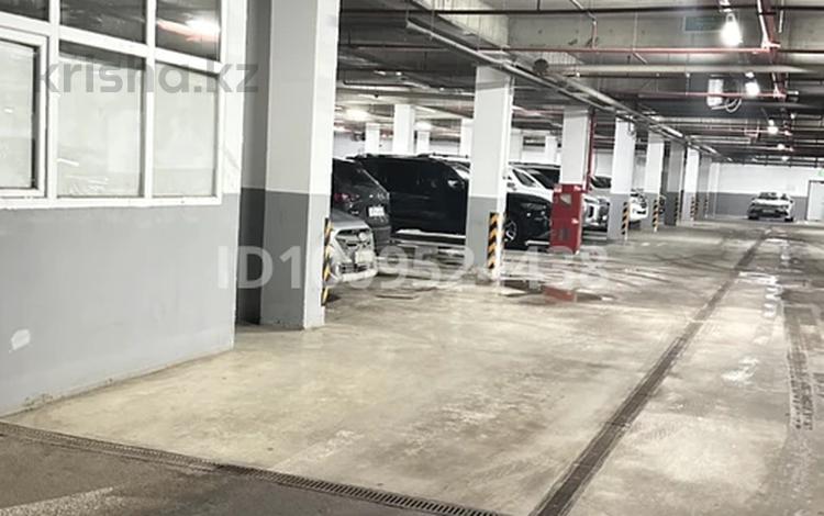 Паркинг · 17 м² · Сауран 10в, бағасы: 25 000 ₸ в Астане, Есильский р-н — фото 2