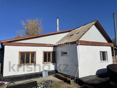 Отдельный дом · 3 комнаты · 100 м² · 8 сот., Кустанайская 5 — Гагарина- Кустанайская за 6 млн 〒 в Аманкарагае