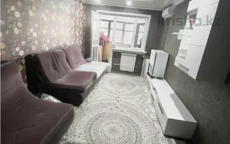 2-комнатная квартира · 44 м² · 5/5 этаж, Майкудук, 15й микрорайон за 9.3 млн ₸ в Караганде, Алихана Бокейханова р-н — фото 2