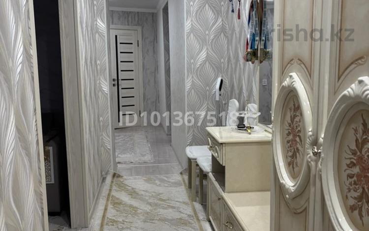 4-бөлмелі пәтер · 85 м² · 4/9 қабат, Шакарима 15, бағасы: 50 млн ₸ в Семее — фото 2