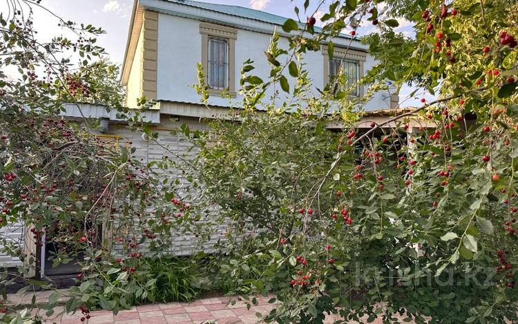 Жеке үй · 4 бөлме · 210 м² · 8 жүзд., Акжар-2, бағасы: 18 млн ₸ в Актобе, жилой массив Акжар-2 — фото 3