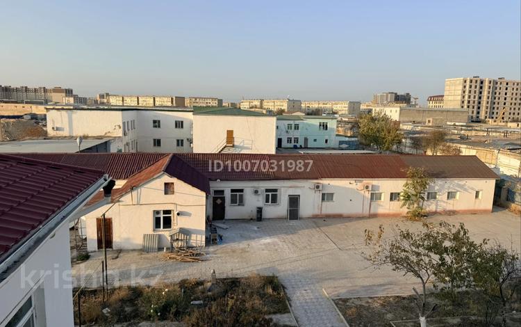 Отдельный дом · 3 комнаты · 120 м² · 10 сот., 29а мкр 30/1 — Между АЗС Гелиос и СТО Аманжан, напротив 28а мкр. за 400 000 ₸ в Актау — фото 2