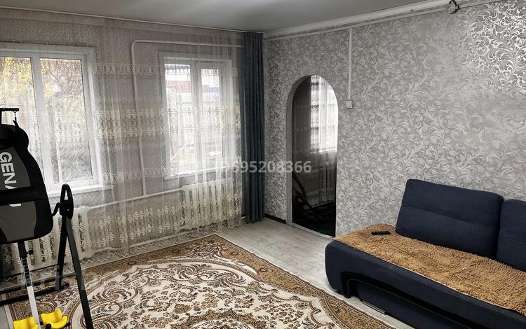 Часть дома · 2 комнаты · 51.8 м² · 3.5 сот., Проезд Московский 82 — Бензострой за 7.7 млн 〒 в Петропавловске — фото 2