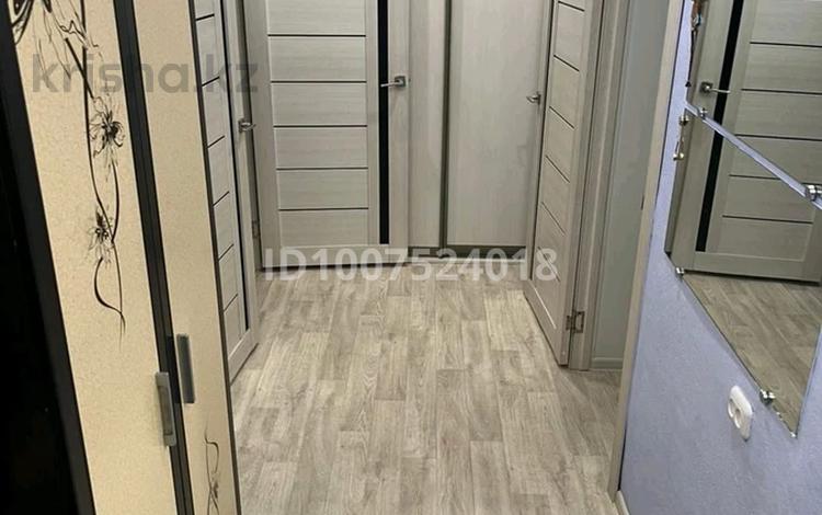 3-бөлмелі пәтер · 70 м² · 1 қабат, Назарбаена — Пет. институт, бағасы: 24 млн ₸ в Уральске — фото 2