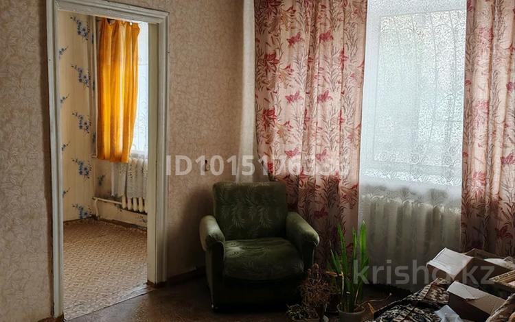 3-комнатная квартира · 55 м² · 1/3 этаж, 72 квартал 17 за 200 000 ₸ в Семее — фото 2