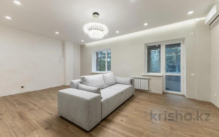 4-комнатная квартира, 136 м², 2/10 этаж, Мамбетова 8/1