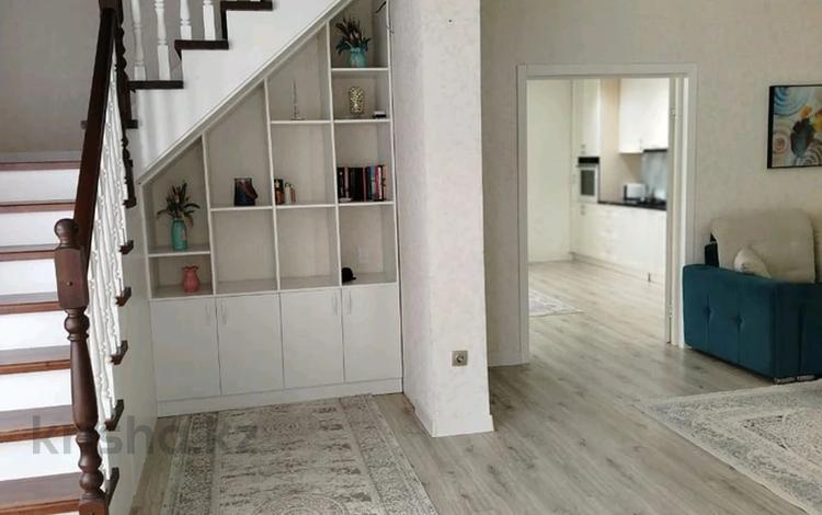 Отдельный дом · 7 комнат · 226 м², Янко 18/1 — Ниш за 600 000 〒 в Кокшетау — фото 2