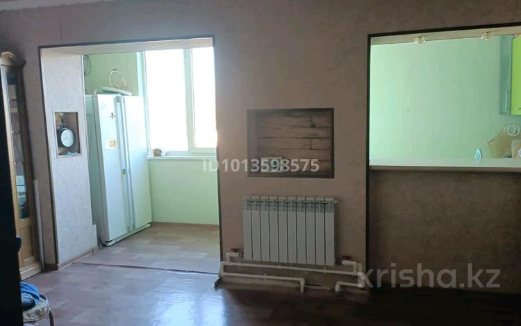 2-бөлмелі пәтер · 35.2 м² · 5/5 қабат, Байзак батыра — Остановка ЖД больница, частная школа Arai Elite, бағасы: 11.5 млн ₸ в Таразе — фото 2