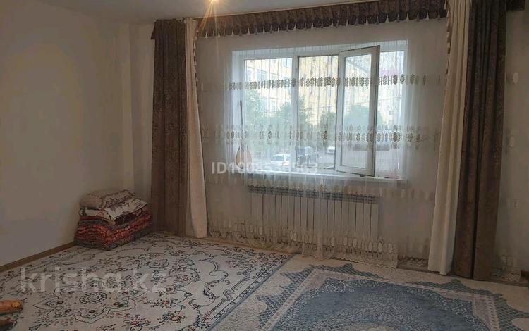 2-бөлмелі пәтер · 63 м² · 1/6 қабат, мкр. Алмагуль, Сұлтан Бейбарыс 25, бағасы: 22 млн ₸ в Атырау — фото 2