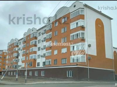 2-бөлмелі пәтер · 70.1 м² · 4/5 қабат, Нұрсая ш/а. 77/1, бағасы: 24.5 млн ₸ в Атырау, мкр Нурсая