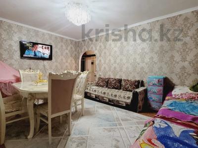 2-комнатная квартира, 65 м², 4/6 этаж, мкр Кокжиек за 30.5 млн 〒 в Алматы, Жетысуский р-н