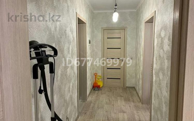 2-комнатная квартира, 59 м², 4/10 этаж, Проспект шахтеров 70 за 27 млн 〒 в Караганде — фото 13