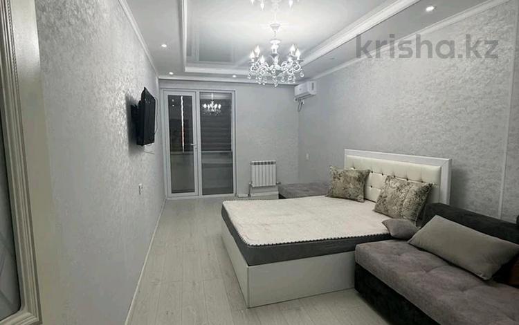 1-комнатная квартира · 50 м² · 4/12 этаж, мкр Кайтпас 1, Байдибек би 116 за 170 000 ₸ в Шымкенте, Каратауский р-н — фото 2