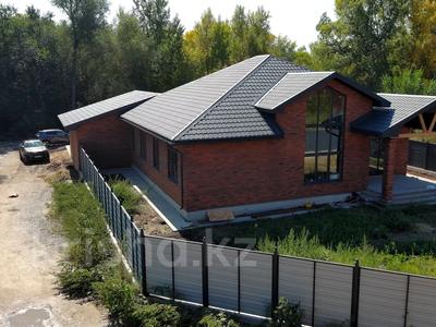 Отдельный дом · 4 комнаты · 220 м² · 8 сот., Астана — Набережная р.Ульба,Евромед за 99 млн ₸ в Усть-Каменогорске
