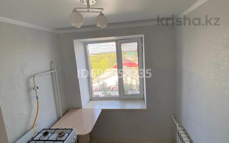 1-комнатная квартира · 29 м² · 5/5 этаж, Смагулова 1А — Квартира находится возле автовокзала, рядом Шыгыс, Мерей, Автомойка Мойдодыр за 7 млн ₸ в Актобе, мкр. Курмыш — фото 2