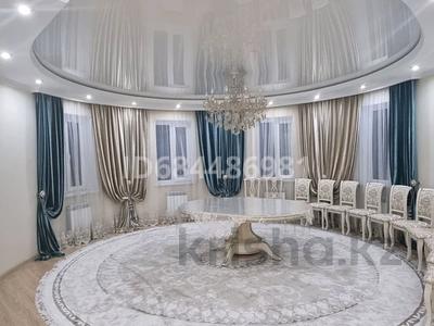 4-бөлмелі пәтер · 125 м² · 10/16 қабат · ай сайын, мкр Орбита-1, Навои — Торайгырова, бағасы: 650 000 〒 в Алматы, Бостандыкский р-н