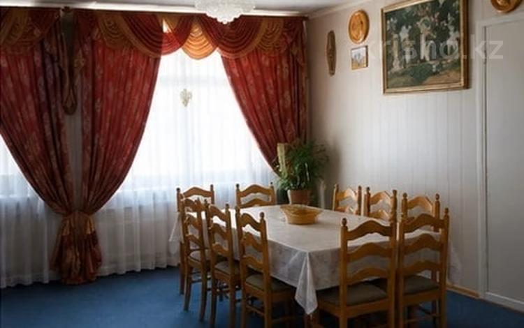 Отдельный дом · 66 комнат · 2000 м² · 1022 сот., Юбилейная 65 за 500 млн ₸ в  — фото 2
