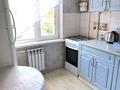 2-бөлмелі пәтер · 52 м² · 2/5 қабат, Кердери 172/1 — М.Маметовой, ЖД Вокзал, ТД Урал, ТД Дом Быт, бағасы: 12 000 ₸ в Уральске, мкр Школьник — фото 3
