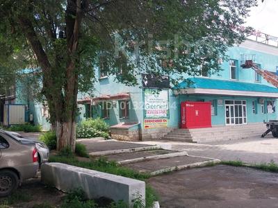 Офисы, салоны красоты, фитнес и спорт, образование, развлечения, кабинеты и рабочие места, студии · 2600 м² за 6.5 млн ₸ в Актобе, Старый город