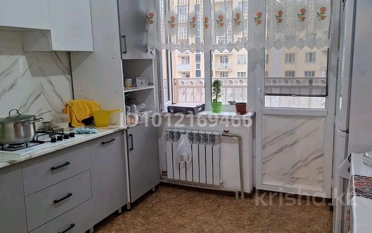 1-бөлмелі пәтер · 42 м² · 4 қабат, Мкр. Бирлик 7, бағасы: 17.5 млн ₸ в Талдыкоргане, военный городок Улан — фото 2