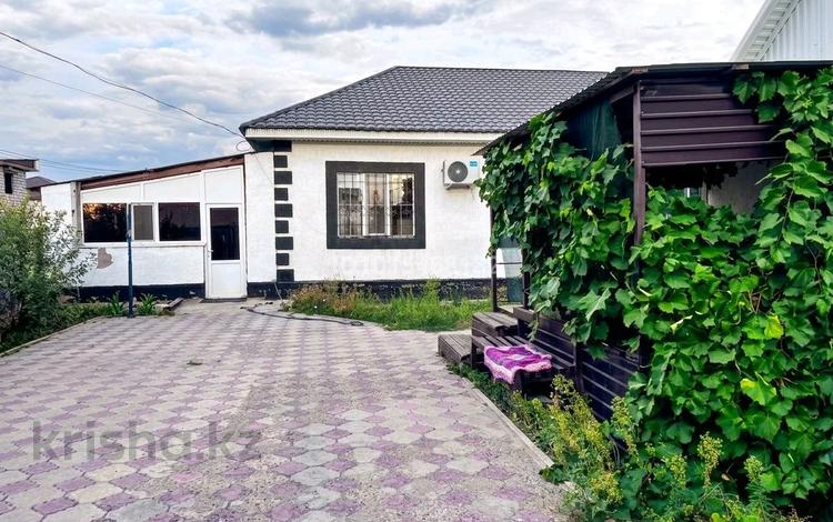 Жеке үй · 4 бөлме · 135 м² · 5 жүзд., Егинди 23А, бағасы: 33 млн ₸ в Актобе, жилой массив Жанаконыс — фото 15