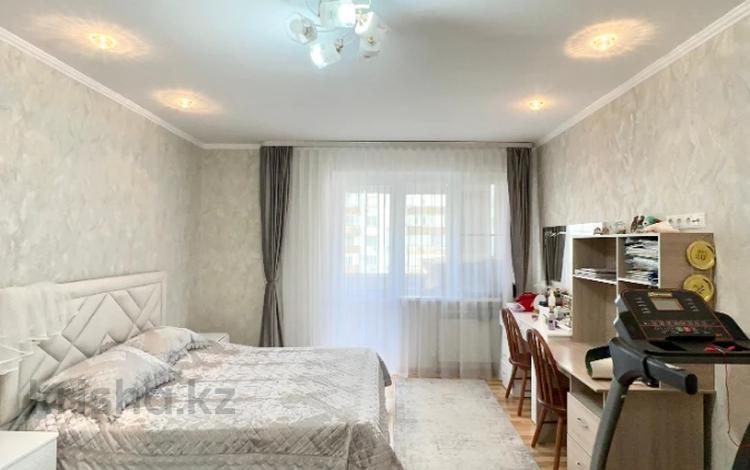 3-бөлмелі пәтер · 74 м² · 5/5 қабат, Мамыр-1 ш/а., бағасы: 51 млн ₸ в Алматы, Ауэзовский р-н — фото 2