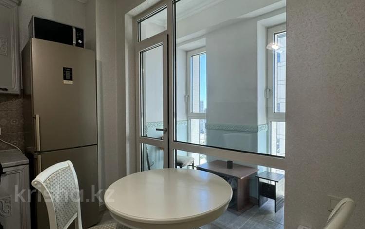 1-комнатная квартира · 45 м² · 16/20 этаж, Сыганак 17 за 270 000 ₸ в Астане, Есильский р-н — фото 8