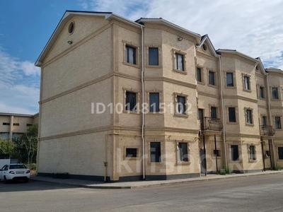 Отдельный дом · 8 комнат · 330 м² · 330 сот., 1Б мкр 4 за 55 млн ₸ в Актау
