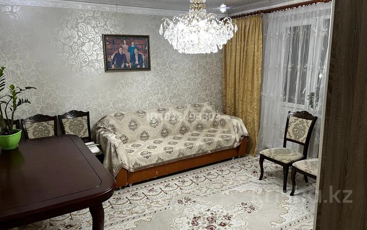 3-комнатная квартира · 63.7 м² · 4/7 этаж, Мкрн Голубые пруды 7 — Рядом торговый дом Айгерим за 29 млн ₸ в Караганде, Алихана Бокейханова р-н — фото 2
