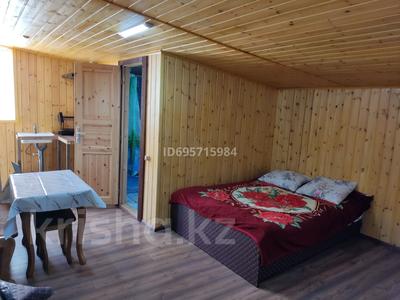2-комнатный дом посуточно, 30 м², 4 сот., Приозерная 5 — Зелёная за 20 000 〒 в Щучинске