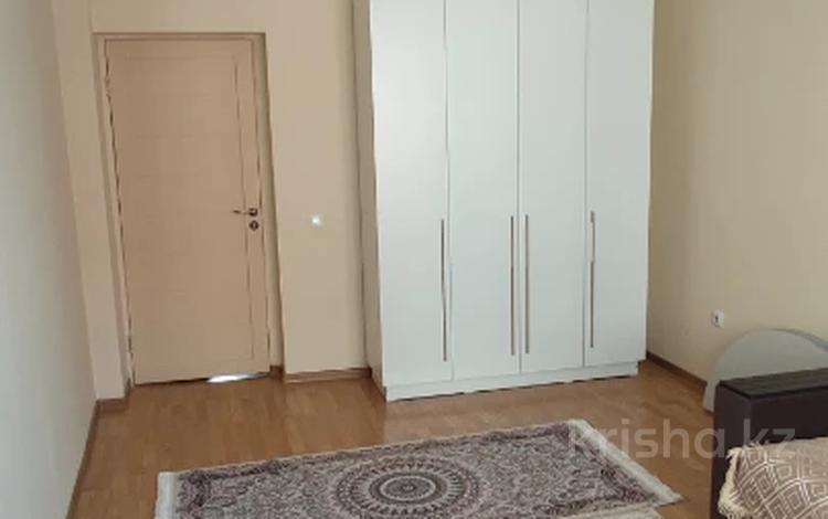 2-комнатная квартира, 58 м², 3/9 этаж, мкр Мамыр-4 — Мусатай Карима