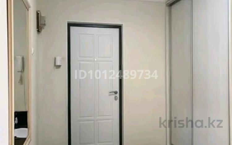 3-бөлмелі пәтер · 69.2 м² · 4/5 қабат, мкр 11 — Район школы 9, бағасы: 24 млн ₸ в Актобе — фото 2