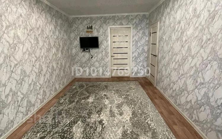 2-комнатная квартира · 49 м² · 2/5 этаж, Мечурина 9б — Полеклиника за 6 млн ₸ в Шахтинске — фото 2