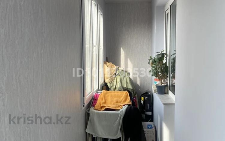 2-бөлмелі пәтер · 50 м² · 6/9 қабат, мкр Жетысу-4 — Абай мен Момышұлы көшесі, бағасы: 46.5 млн ₸ в Алматы, Ауэзовский р-н — фото 2